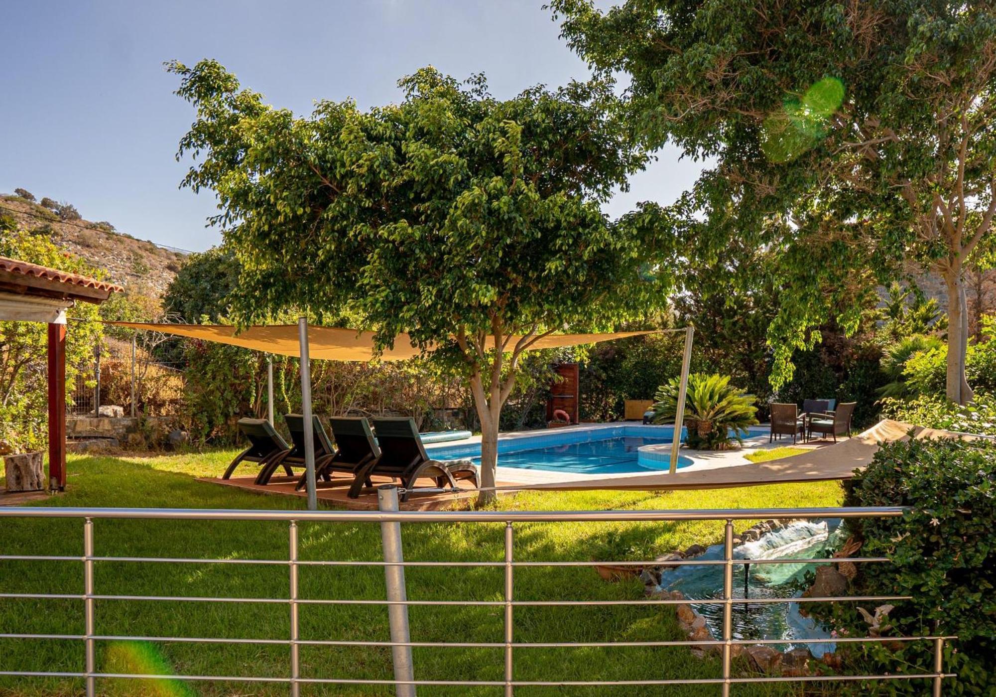 Iris Stone Built Villa Milatos Exterior photo