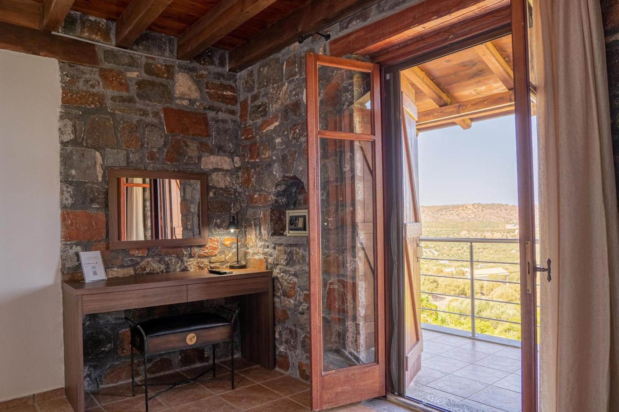 Iris Stone Built Villa Milatos Exterior photo
