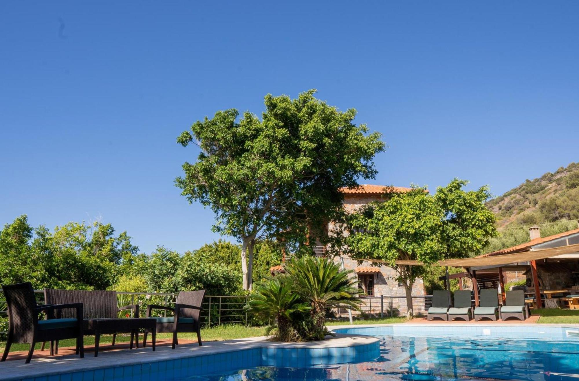 Iris Stone Built Villa Milatos Exterior photo